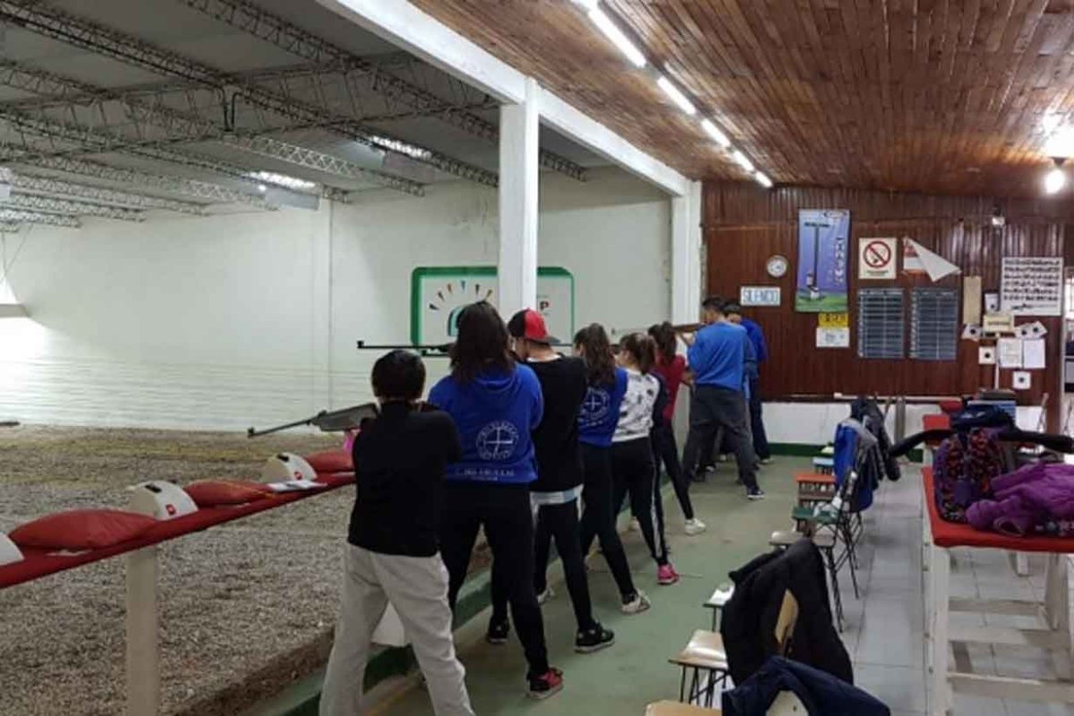 Pr&aacute;ctica de tiro en el Tiro Federal de San Jos&eacute;