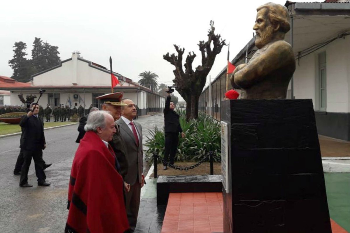 Un busto como ese estar&aacute; emplazado en Concordia.