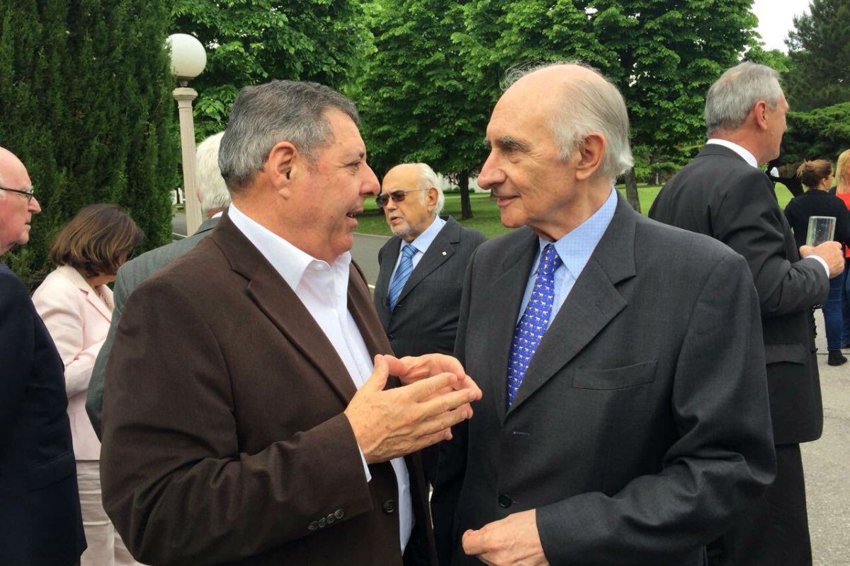 De Angeli tuite&oacute; una foto con De la R&uacute;a.