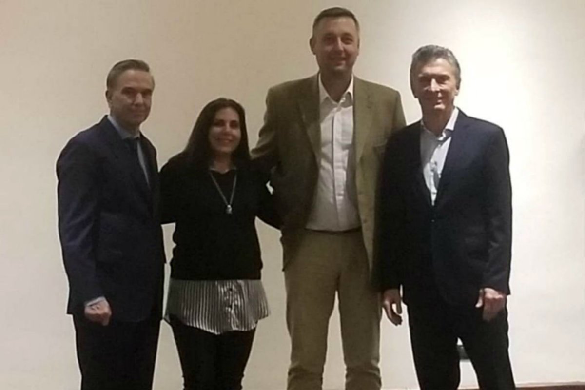 Juntos: Pichetto, Lena, Hein y Macri.