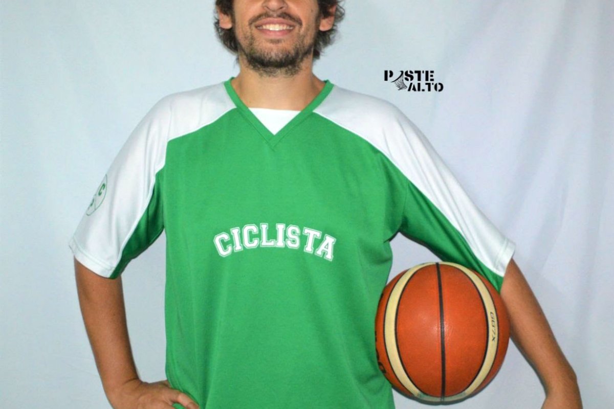 Pedro Ayala, DT de Ciclista.