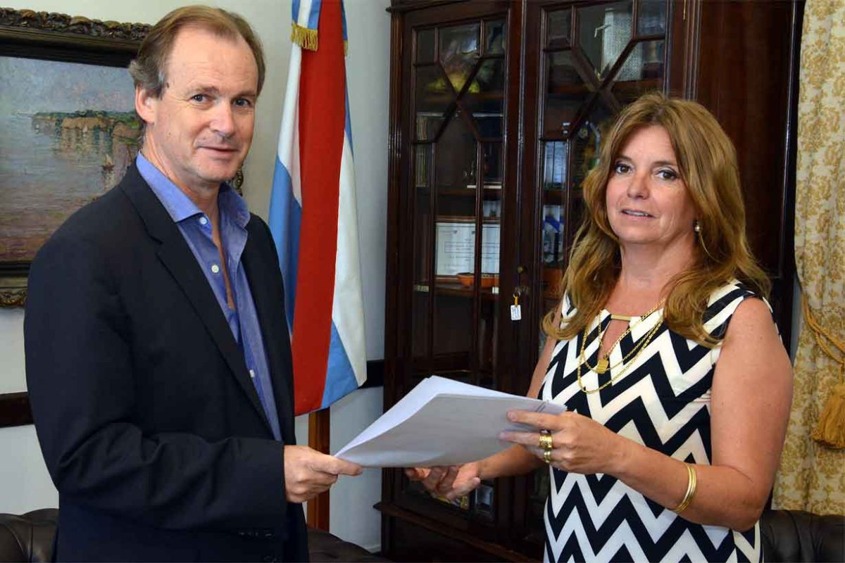 Claudia Gieco, en reuni&oacute;n con Bordet