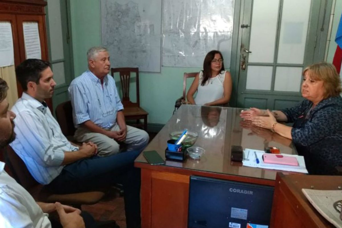 M&uuml;ller visit&oacute; a Land&oacute; en la Departamental.