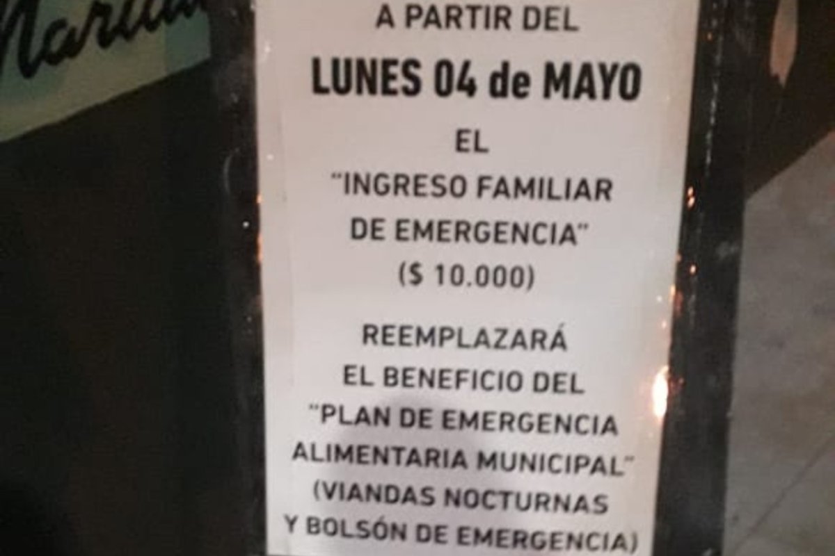 Cartel de la pol&eacute;mica en Col&oacute;n