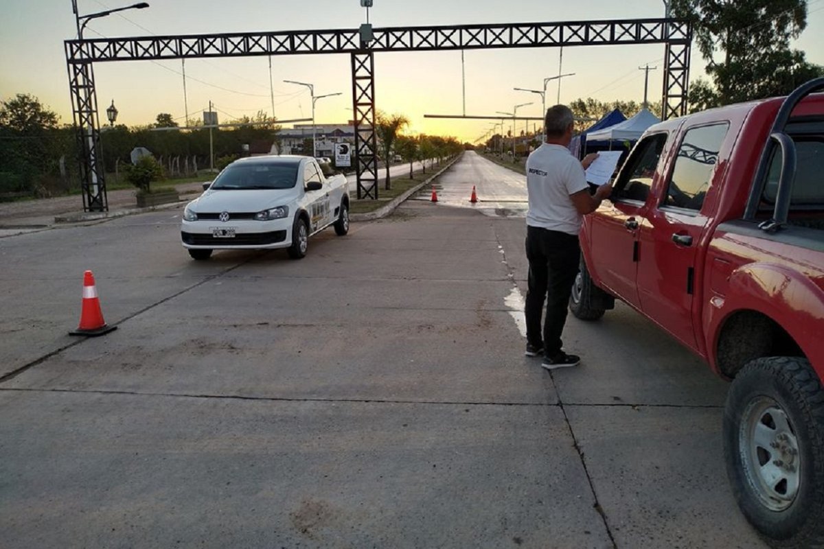 Control en el acceso a San Justo.