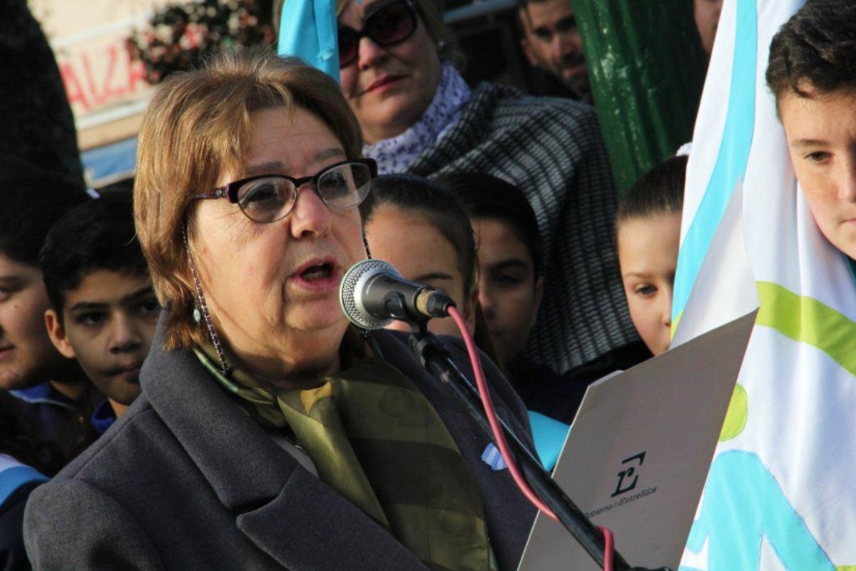 Land&oacute; es directora departamental en Gualeguaych&uacute;.