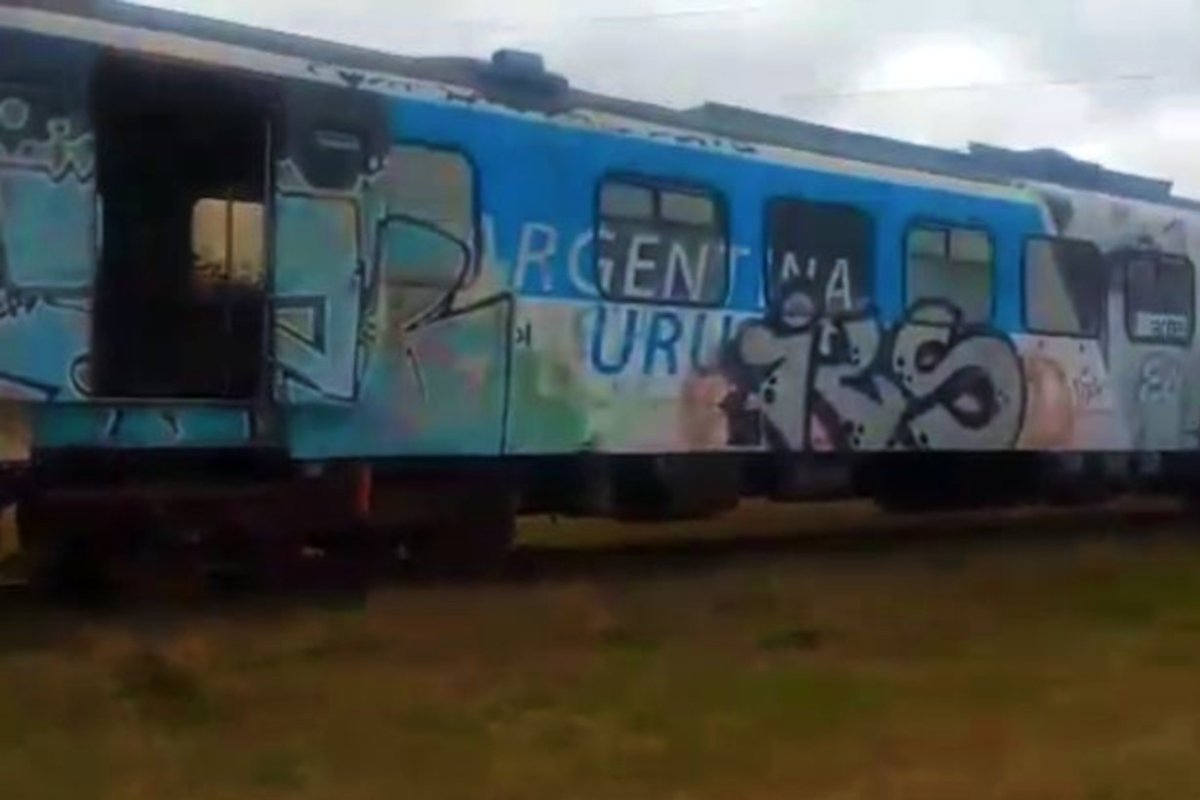 A&uacute;n puede leerse el "Argentina Uruguay".
