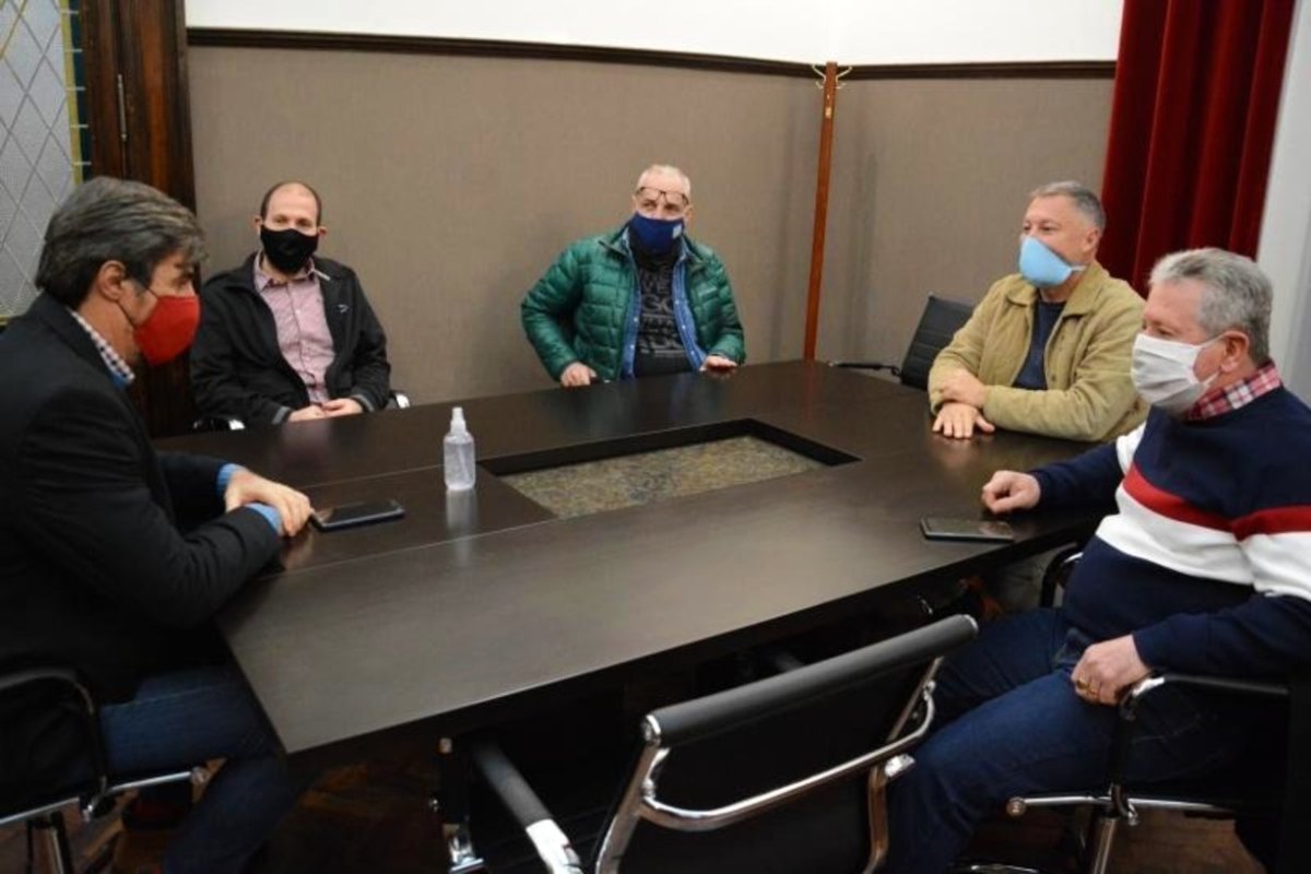 Giano con la Mesa Empresaria de Turismo.