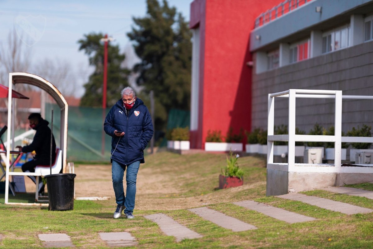 Imagen con la que Independiente cont&oacute; la noticia.