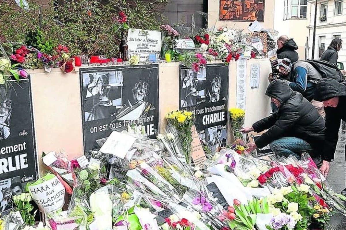 Homenaje a las v&iacute;ctimas en el lugar del atentado