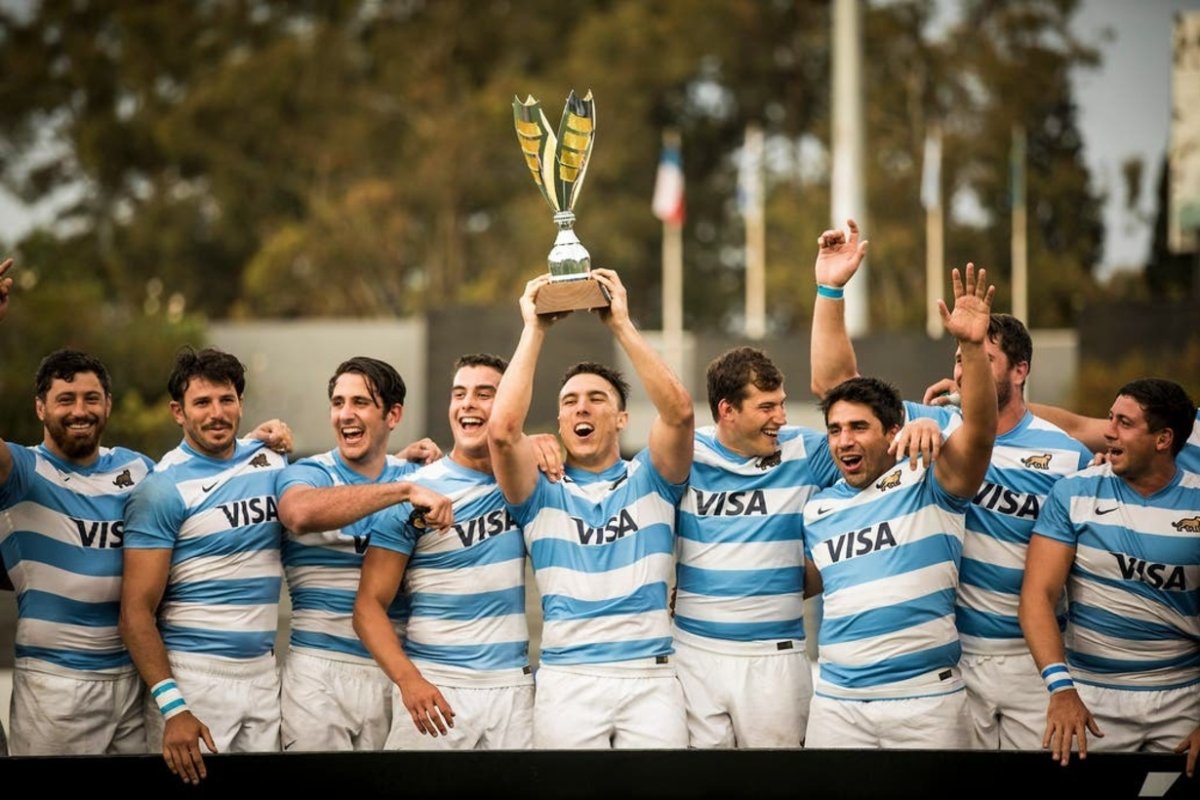 Ortega Desio, campe&oacute;n (primero a la izquierda).