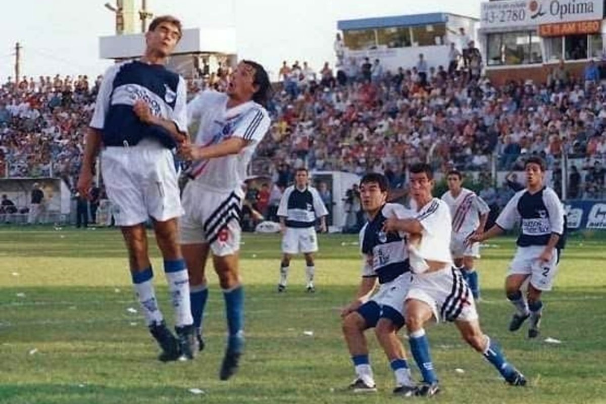 Gimnasia 1 Arsenal 2, Final de la B Nacional 2002.