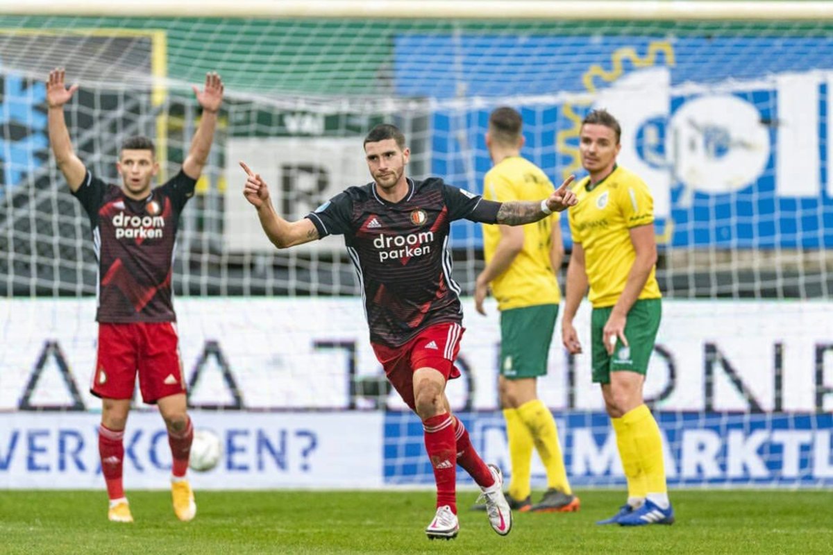 Senesi inici&oacute; la remontada de Feyenoord.