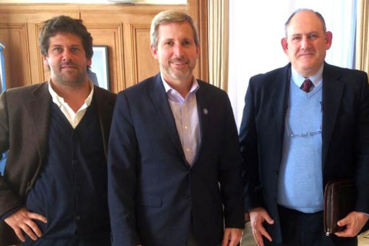 Frigerio juega para Caminal, en interna con Niez.