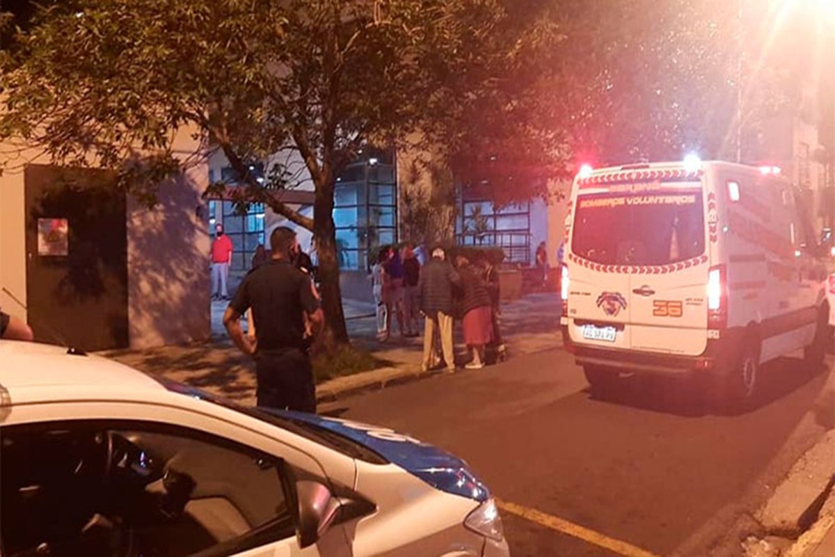 Bomberos debieron asistir a vecinos de Paran&aacute;
