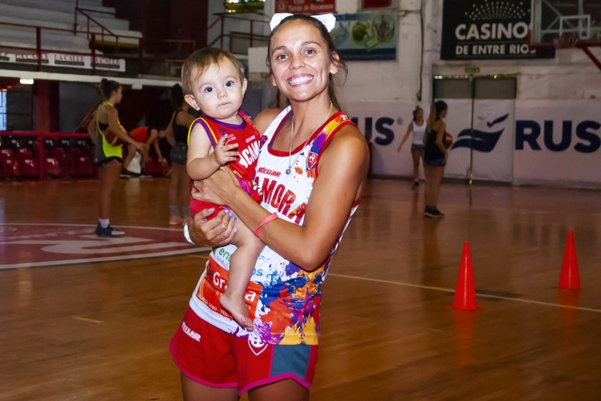 Del rojo: Antonella con Madelein.