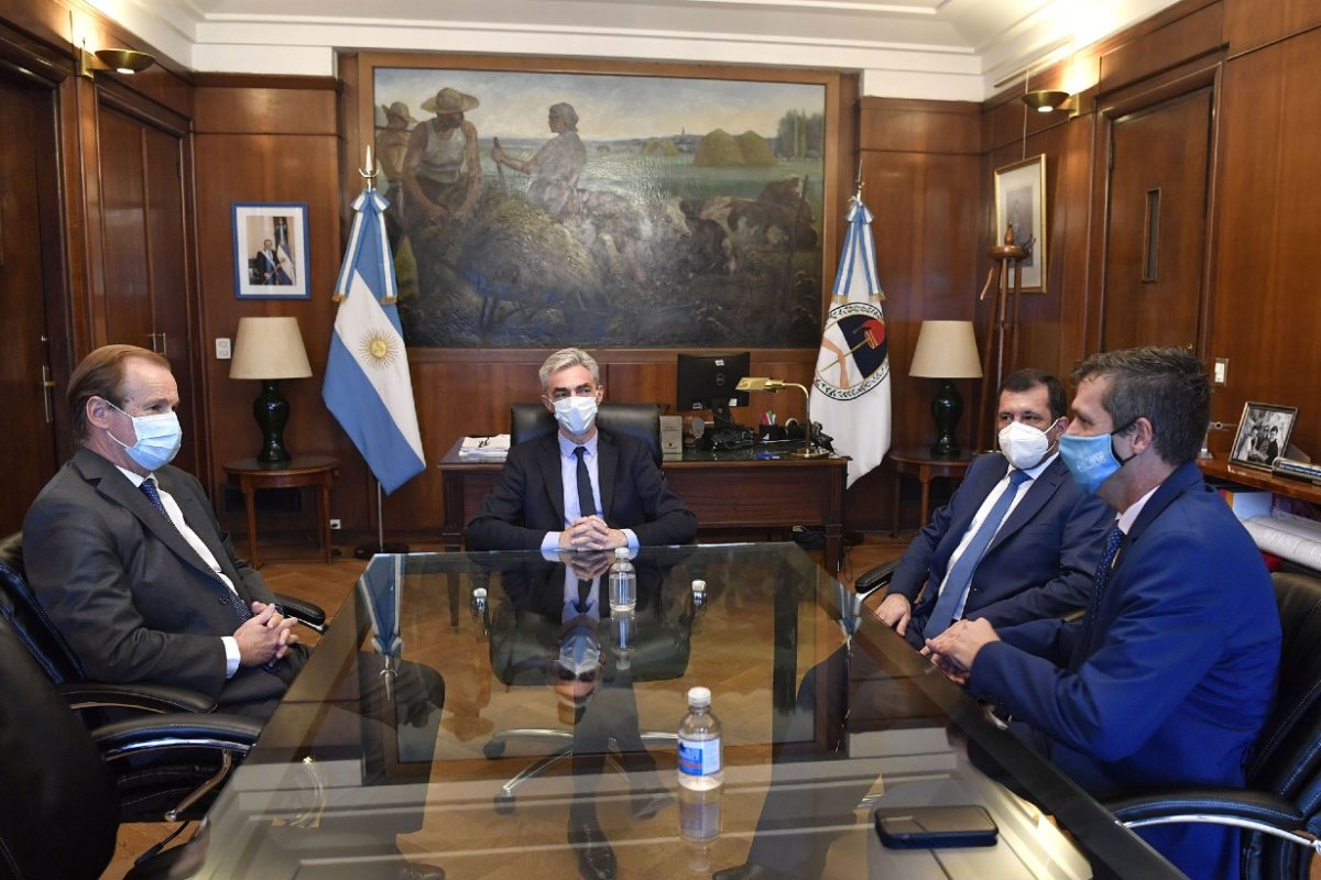 Bordet, Meoni, Kueider y Cresto.