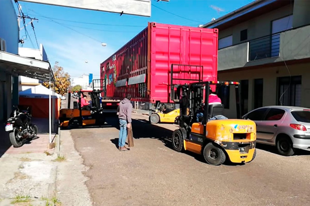 El container lleg&oacute;, pero hay orden de sacarlo