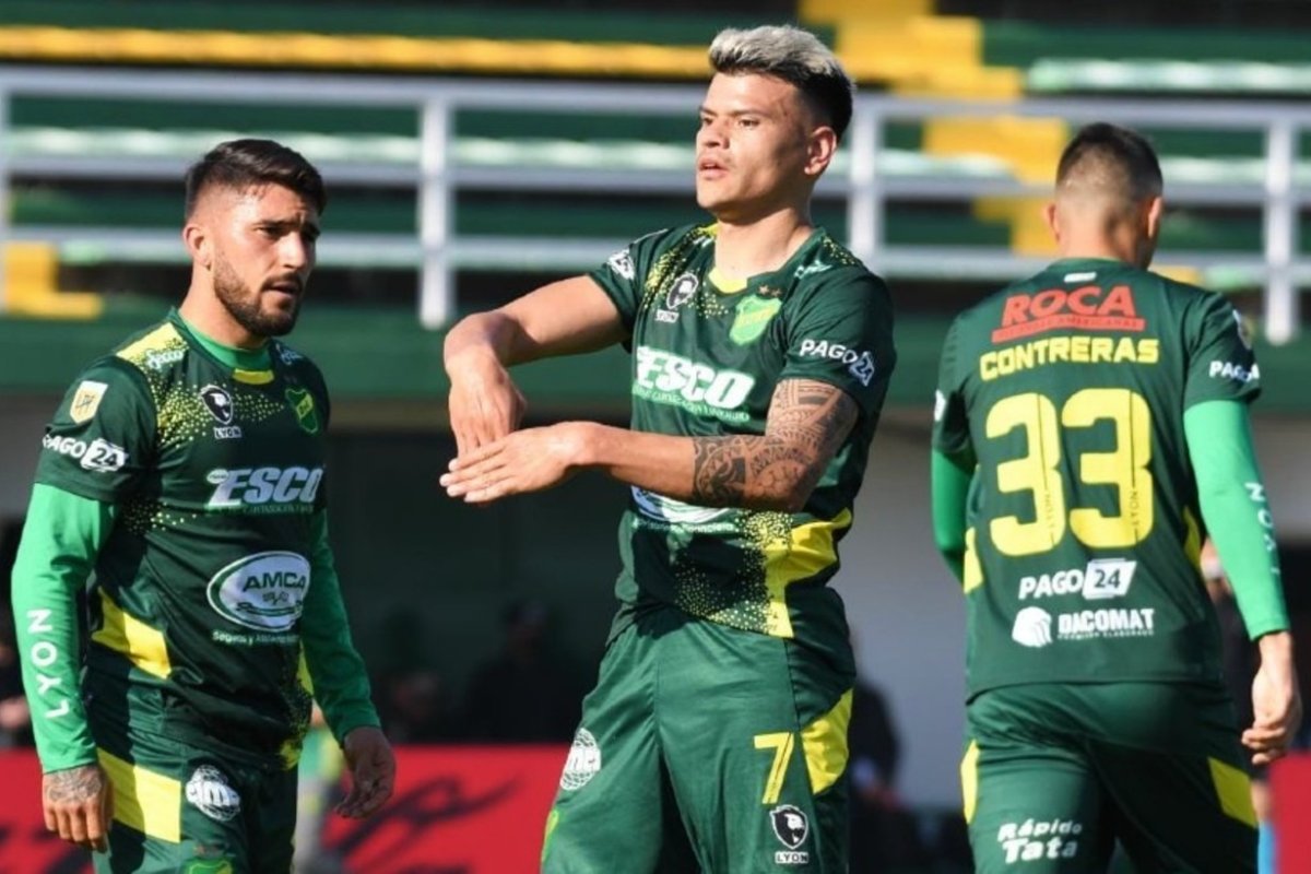 El festejo de Walter para el Halc&oacute;n de Varela.
