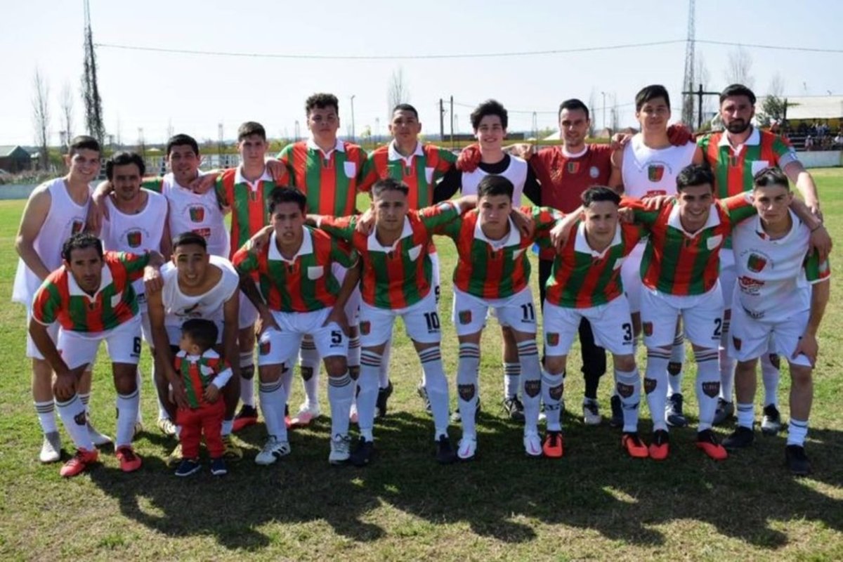 Equipo del club Defensores de Col&oacute;n.