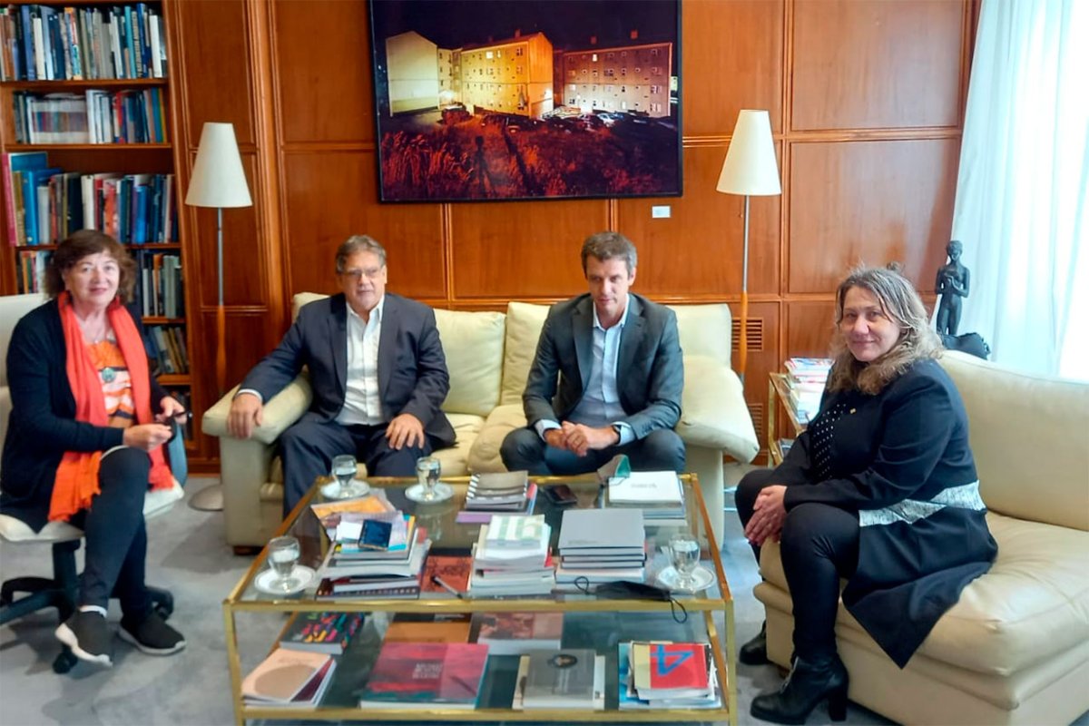La movida coincidi&oacute; con la visita de Diana Saiegh