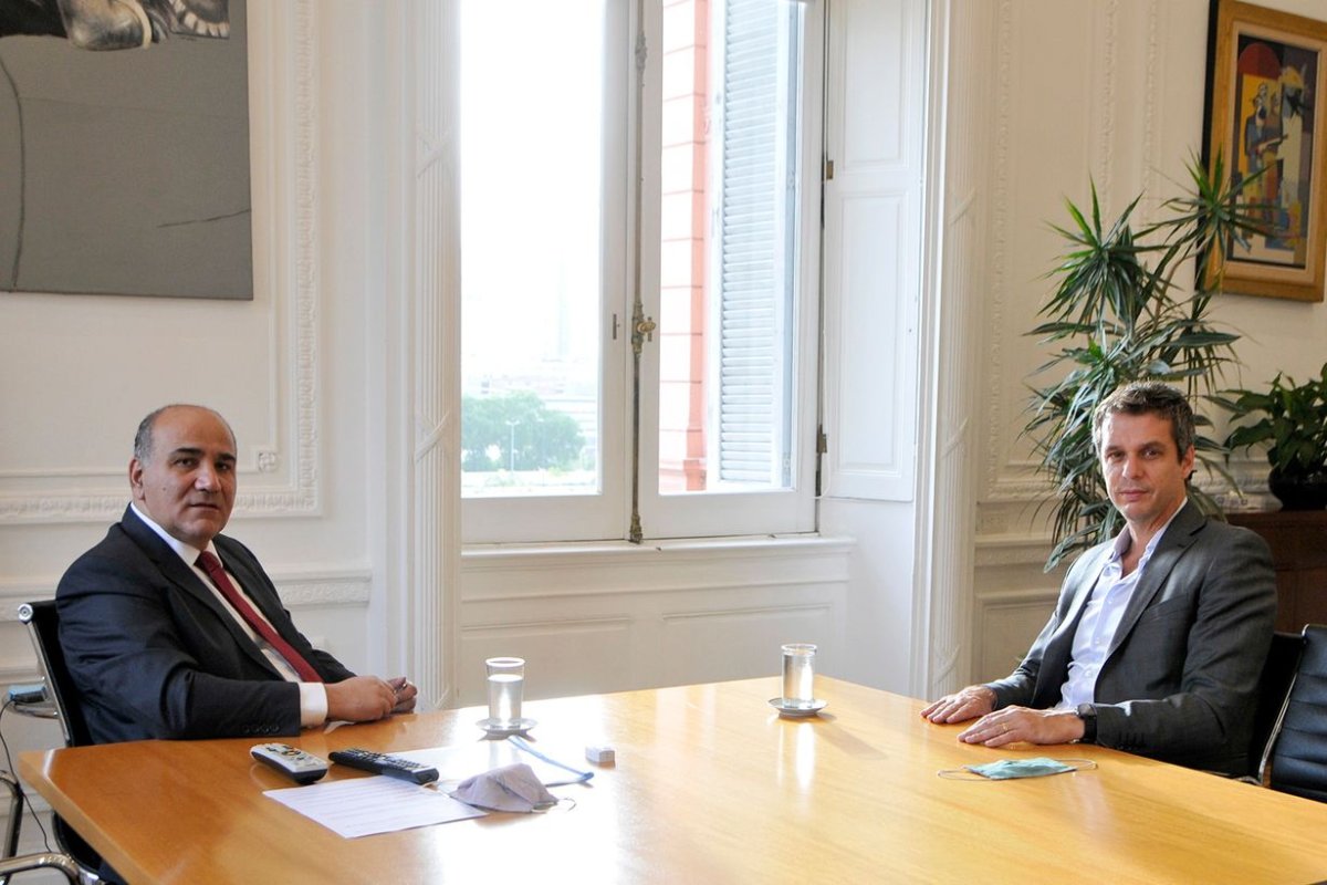 El jefe de Gabinete, con Cresto en Casa Rosada.
