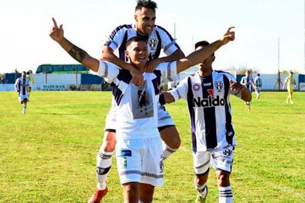 Juan Cruz, de festejar goles al sufrimiento