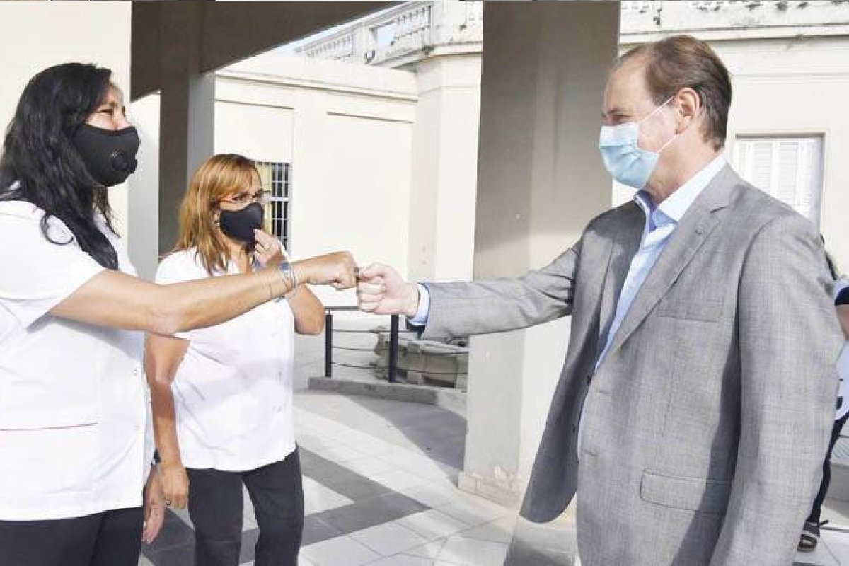 Imagen de archivo. Bordet con docentes.