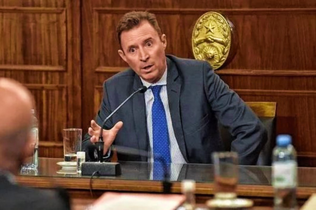Urribarri recus&oacute; a Perroud