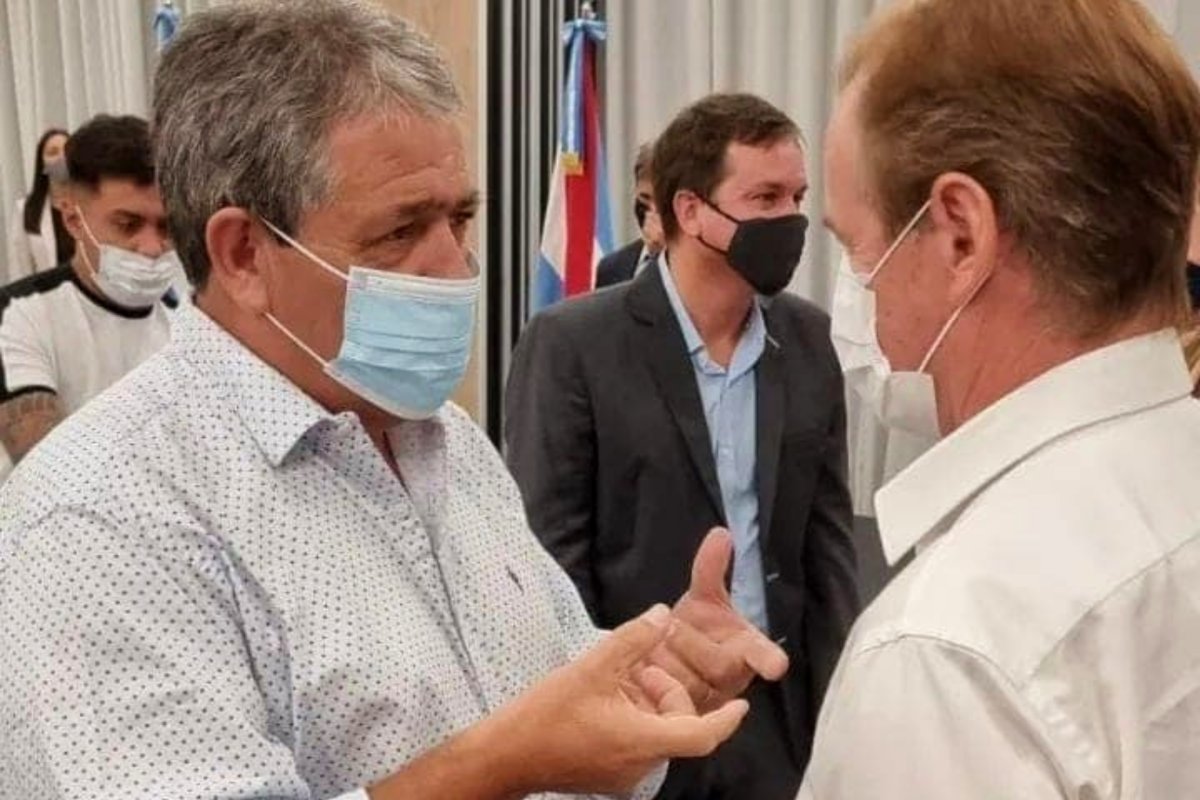 Doronzoro con el gobernador Bordet.