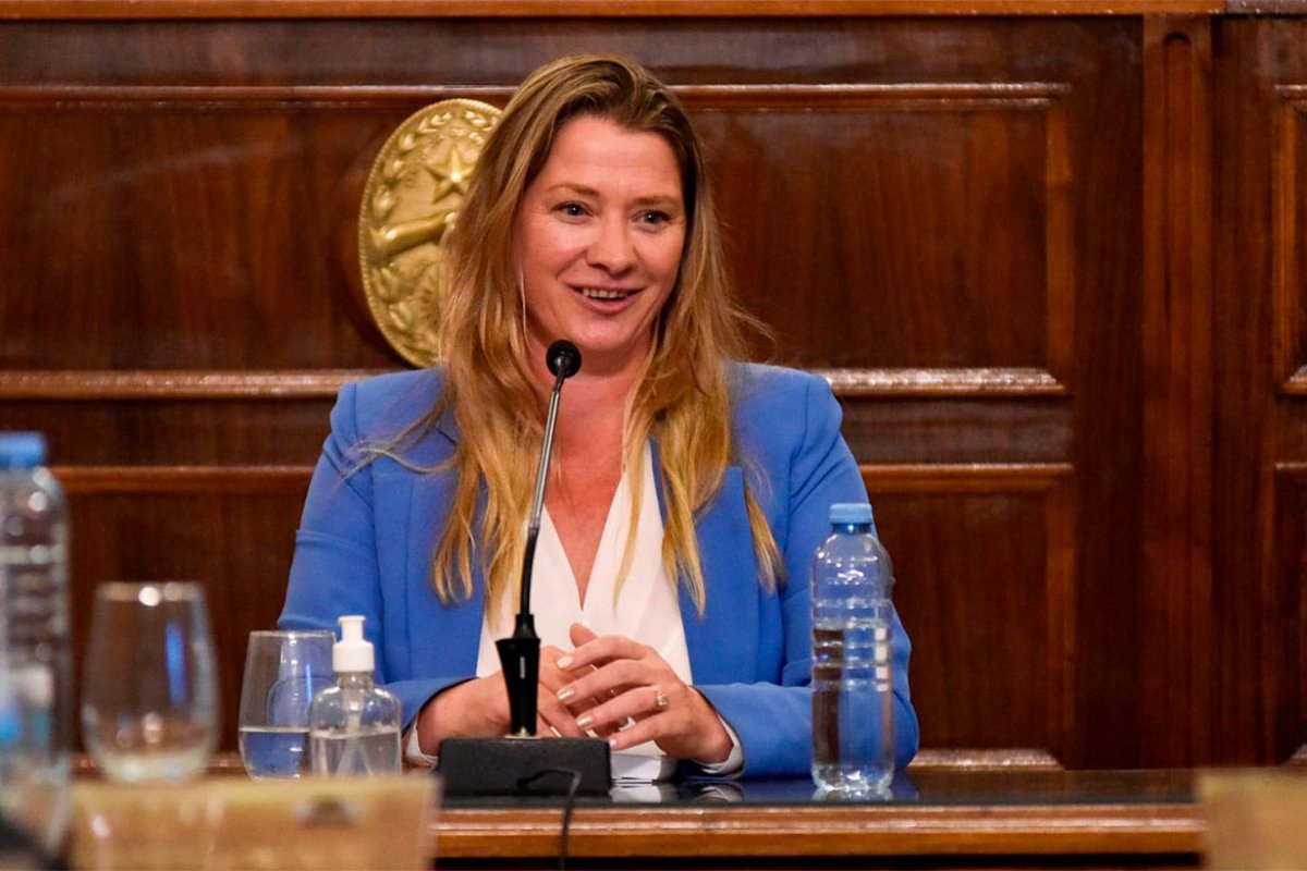 La Vocal del STJ, Gisela Schumacher