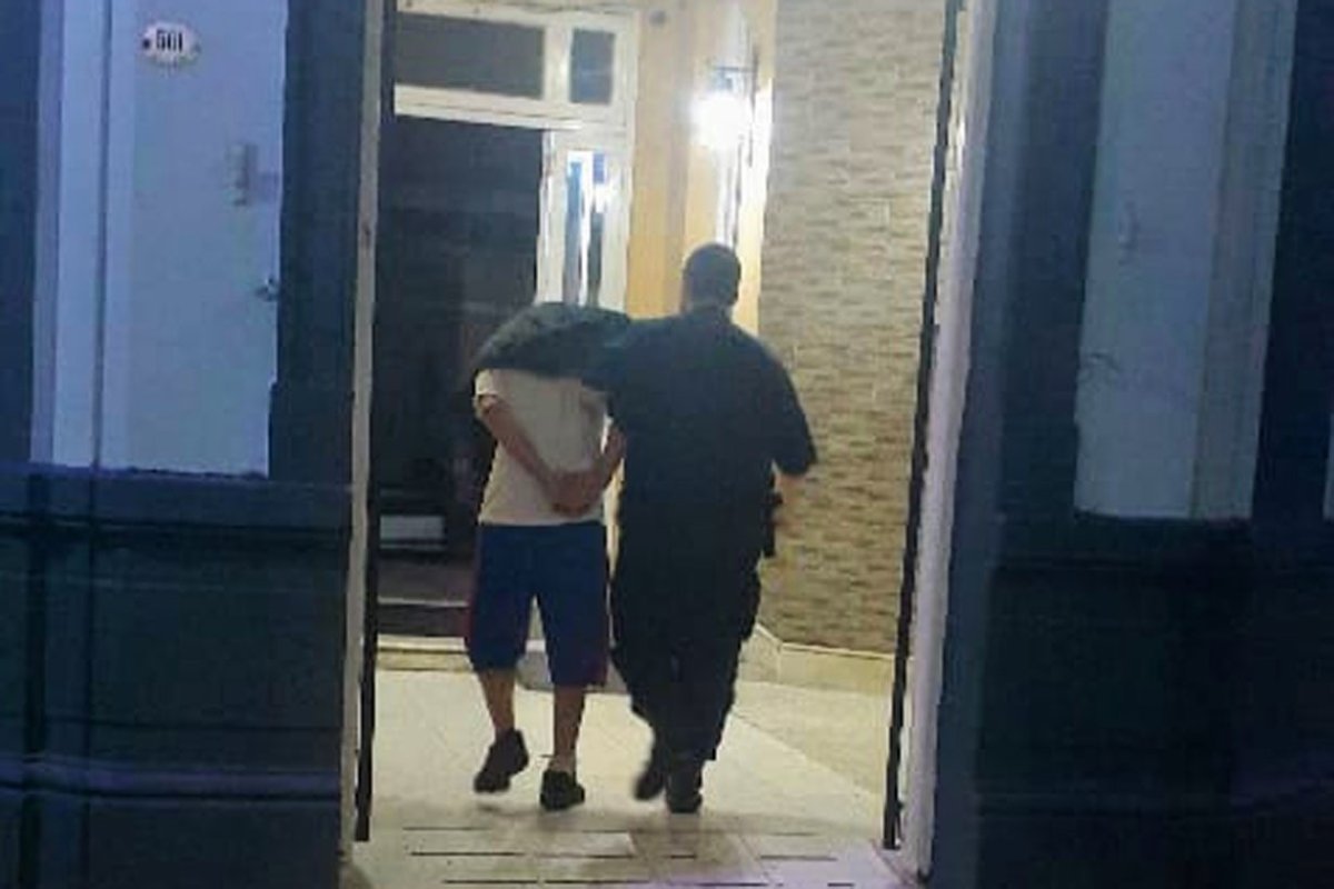 Detuvieron a un hombre de 40 a&ntilde;os.