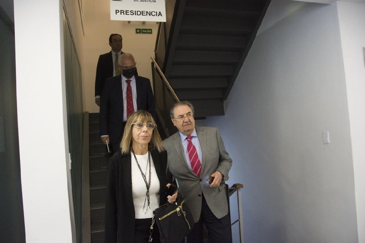 Mulone con Carubia. Fuente: An&aacute;lisis.