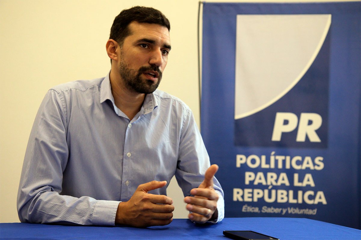 Armando S&aacute;nchez de Pol&iacute;ticas para la Rep&uacute;blica