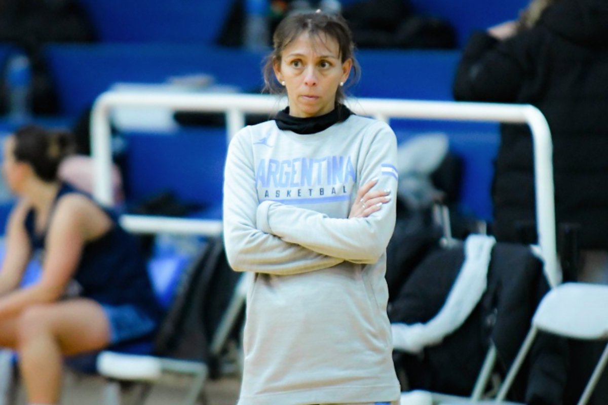 Lali ya est&aacute; en Hungr&iacute;a con la selecci&oacute;n U17.