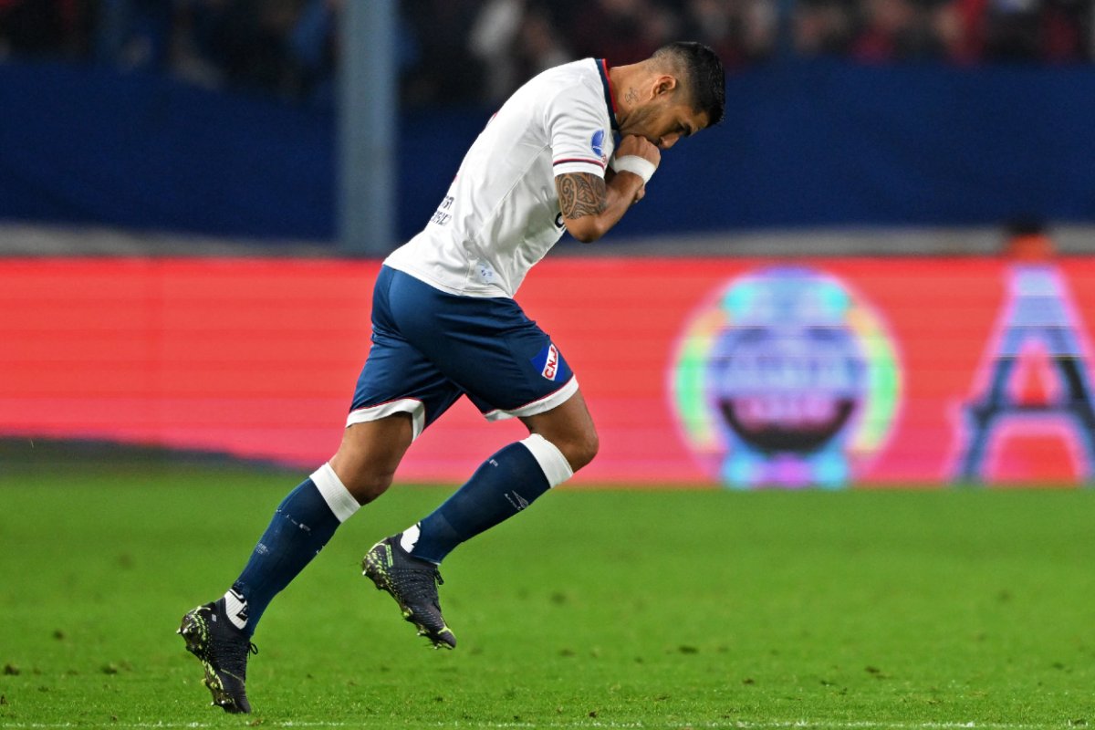 El Pistolero jug&oacute; unos 20 minutos.