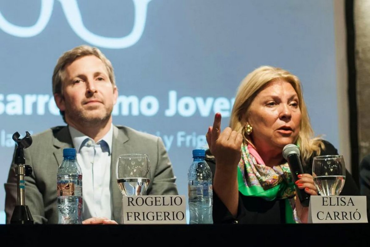 Otros tiempos: Frigerio con Carri&oacute;.
