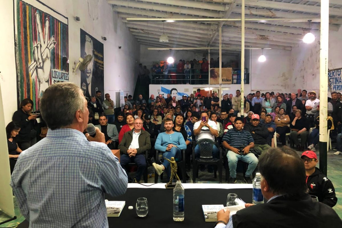 Mientras, Urribarri sigue en campa&ntilde;a