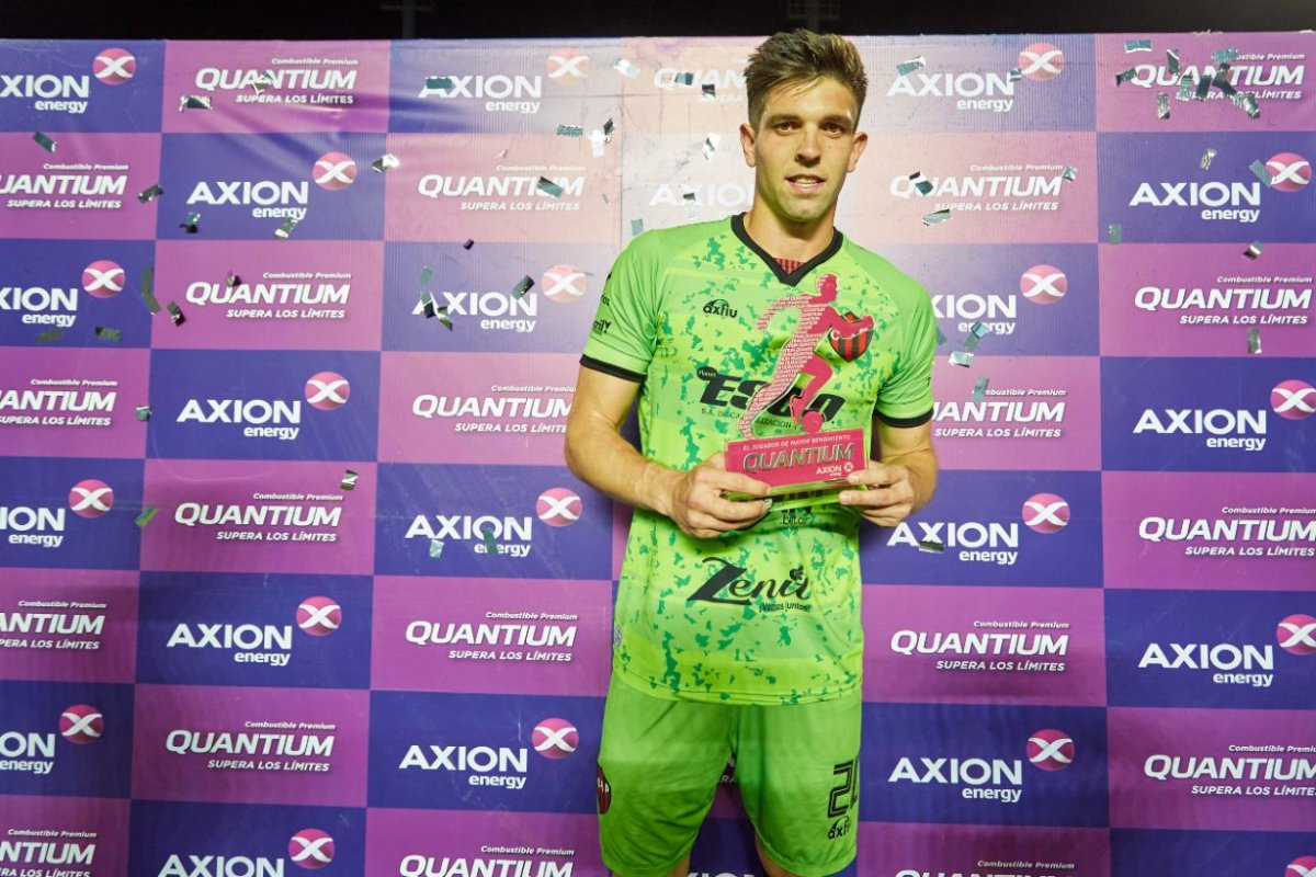 Ataj&oacute; 3 penales y fue el h&eacute;roe de Patronato.