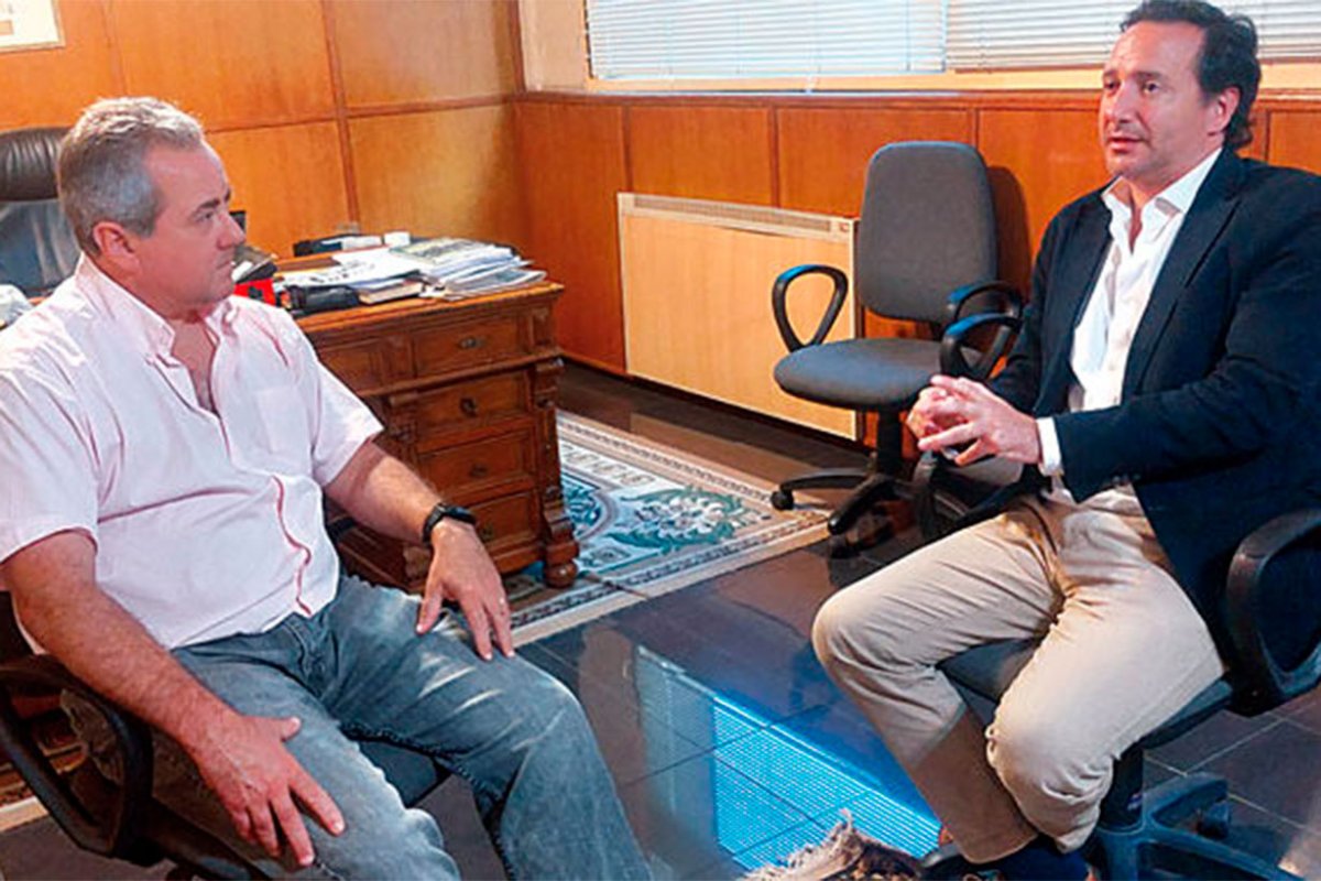 Munyo (der) con Baccaro, de El Tel&eacute;grafo
