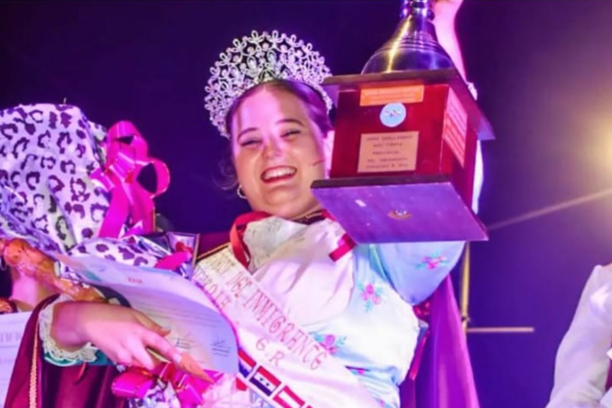 Agustina, nueva reina provincial del inmigrante.