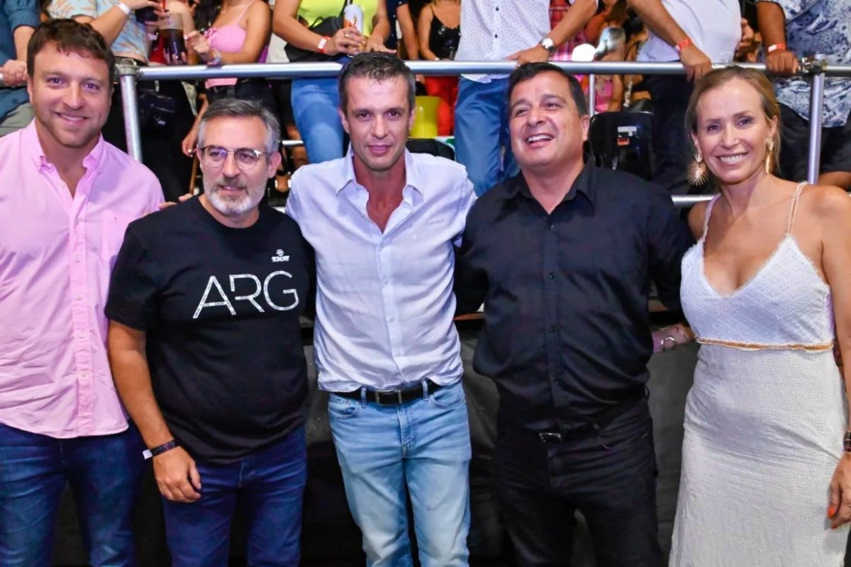 Larrarte con Cresto y Casaretto.