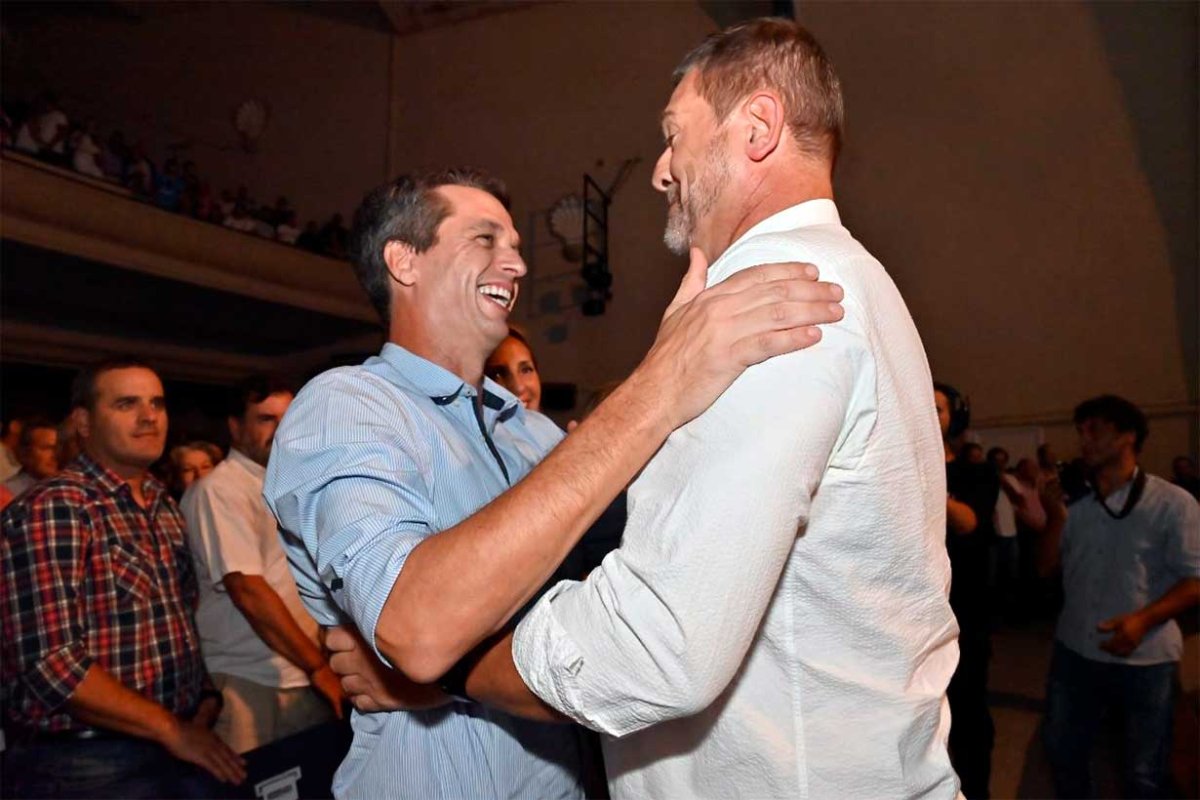 El abrazo Cresto - Gay