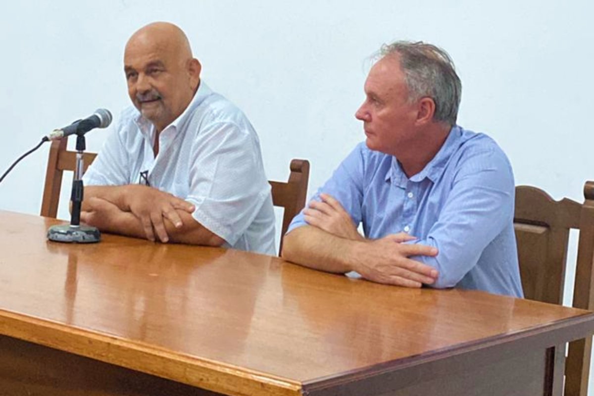 Beber y Schneider,candidato por Cambio Radical.