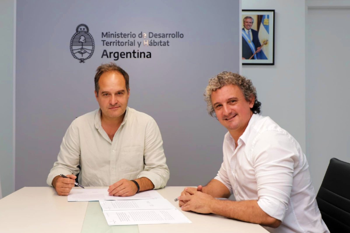 Maggiotti firm&oacute; convenio con Bravo.