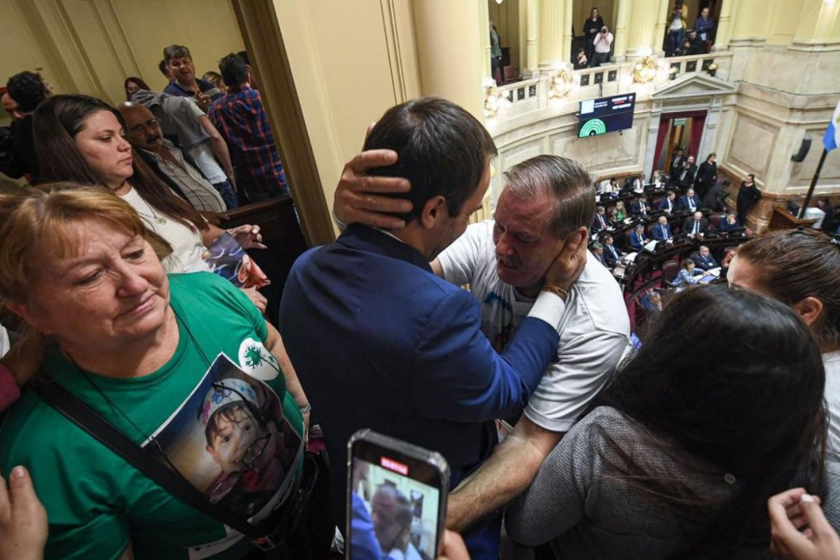 El abuelo de Lucio en el recinto del Senado.