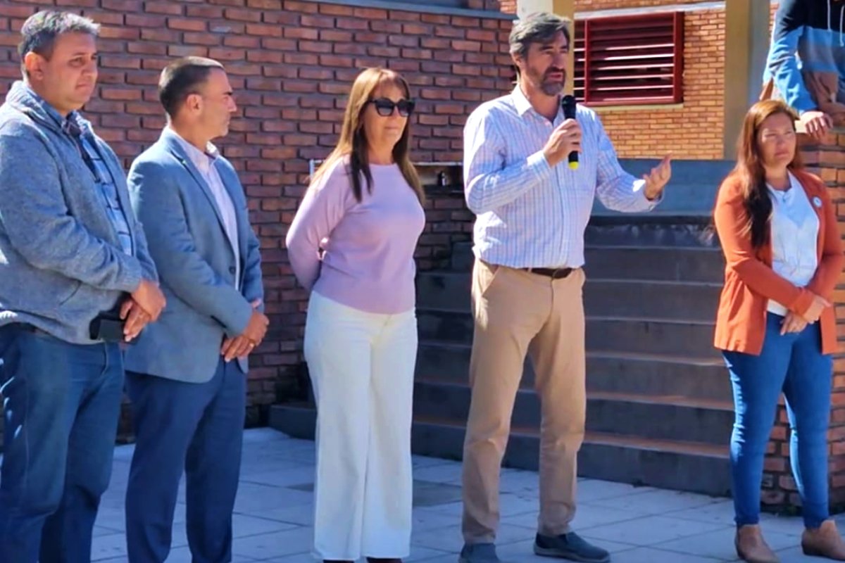 Di Lello y Giano, en la Agrot&eacute;cnica Calder&oacute;n.