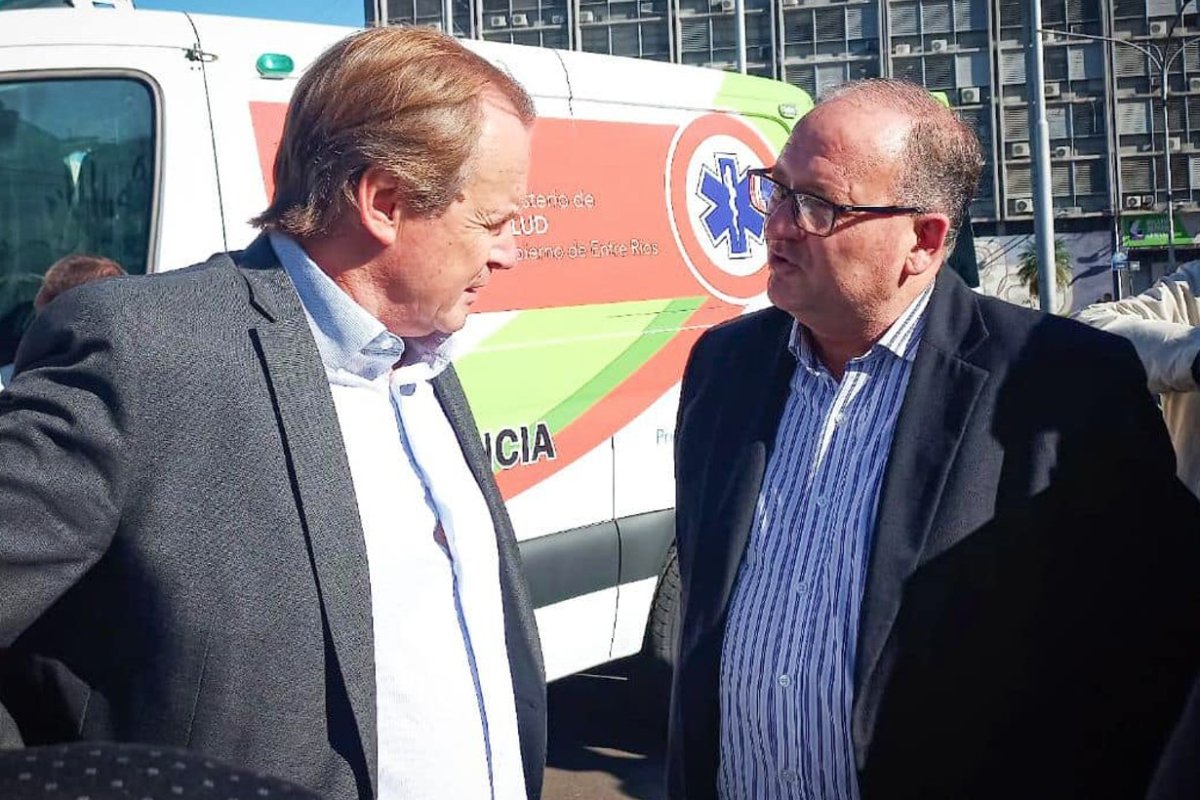 El gobernador Bordet y el senador Santa Cruz.