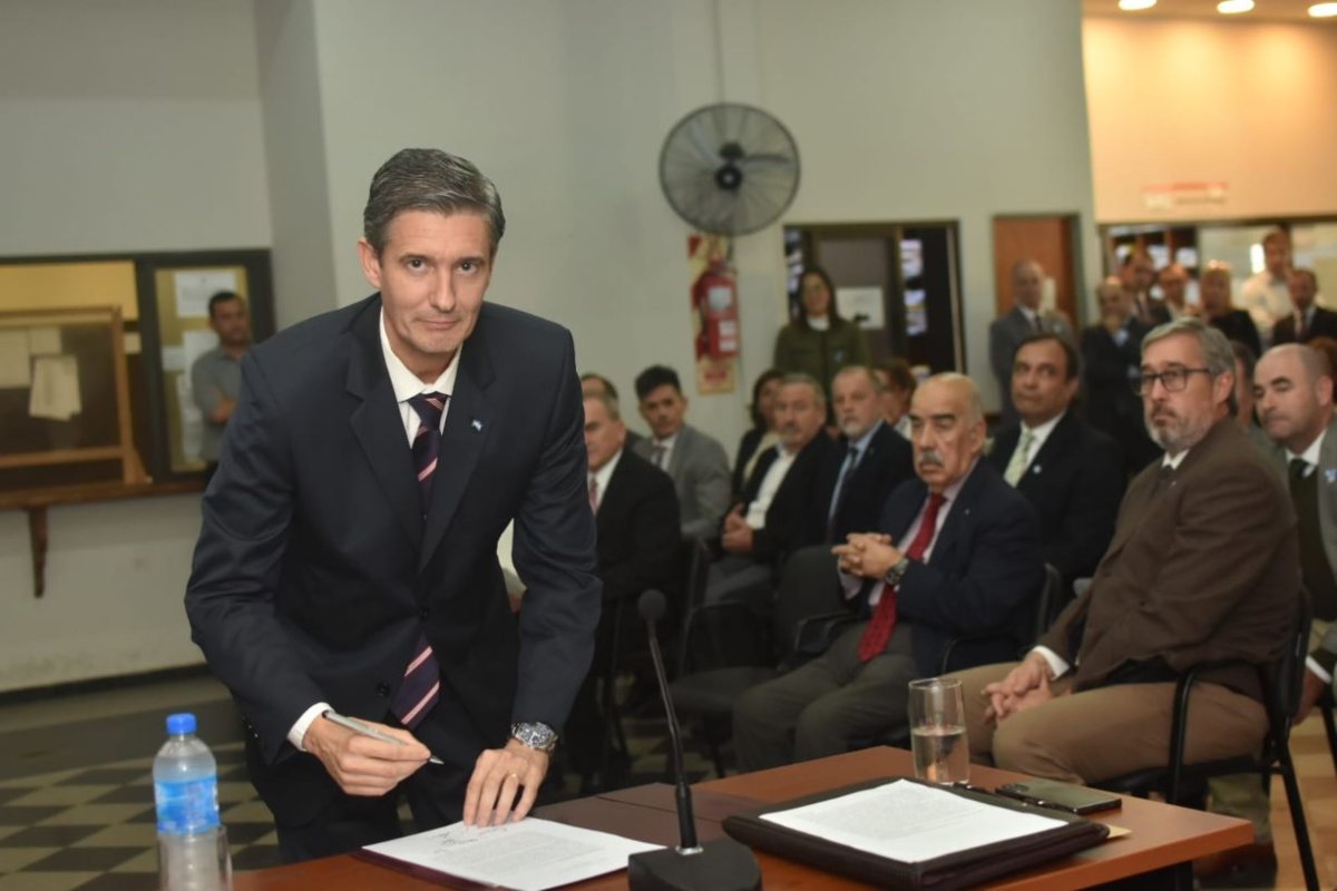 Alejandro Rodr&iacute;guez, en el acto de jura.