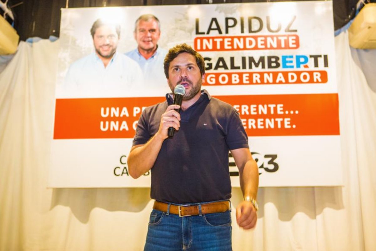 Lapiduz en pleno discurso de campa&ntilde;a.